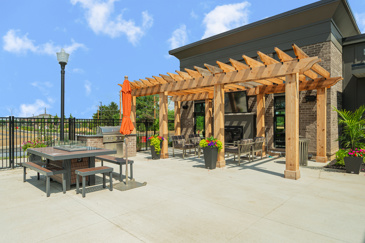 The Retreat at Canal - Grill Area