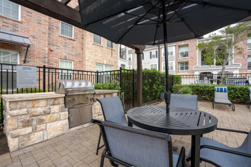 Heritage Grand at Sienna - Grill Area