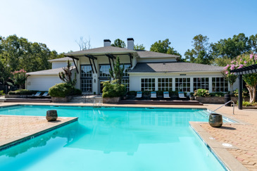 1250 West - Pool
