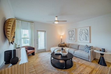 Cyan Mallard Creek - Living Room