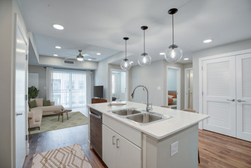 Flatiron Flats - Kitchen