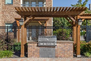 Avenues at Craig Ranch - Grill Area