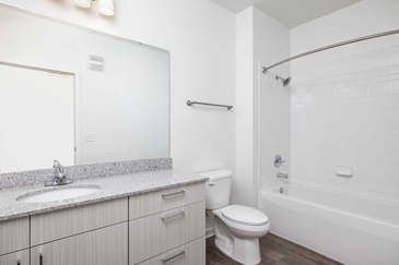 Millenia 700 - Bathroom