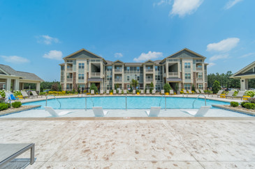 Highland Ridge - Pool