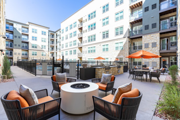 Flatiron Flats - Pool