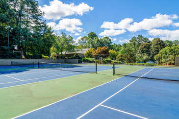 Park Valley - Tennis Court