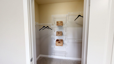 Autumn Breeze - Closet