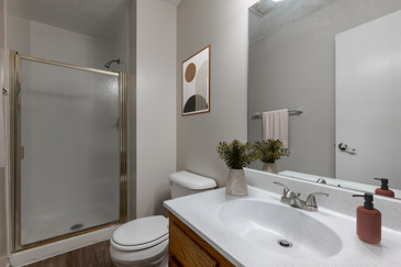 Avery Point - Bathroom
