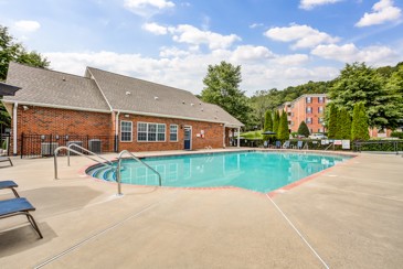 Westmont Commons - Pool