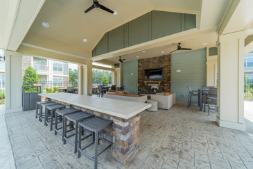 Highland Ridge - Outdoor Lounge