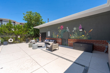Bristol Village - Outdoor Lounge