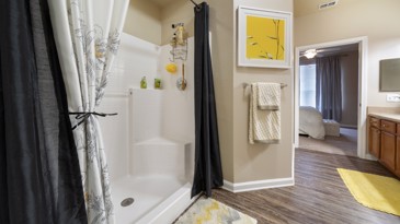 The Enclave at Tranquility Lake - Bathroom