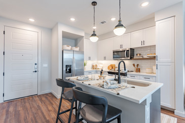 Tisdale at Lakeline Station - Kitchen