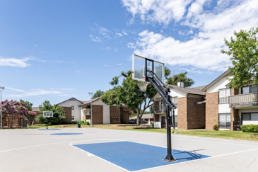 Fox Trails - Basketball Court