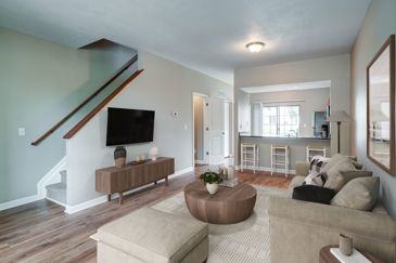 Riverford Crossing - Living Room