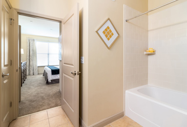 Millenia 700 - Bathroom