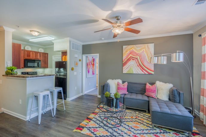 A stylish living room interior design at Sixteen50 at Lake Ray Hubbard