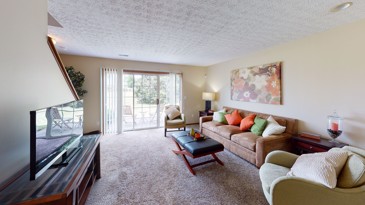 Hilliard Park - Living Room
