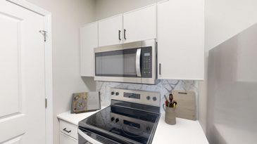 Double Creek Flats - Kitchen