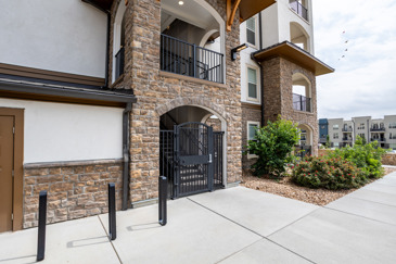 Destination at Arista - Exterior