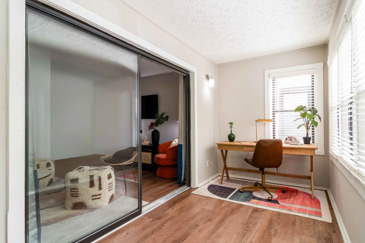 Rosemont at East Cobb - Living Room