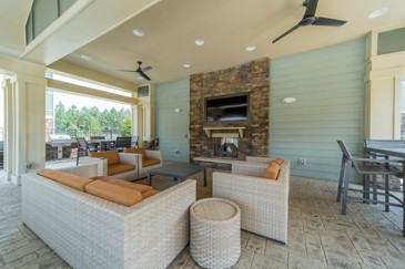 Highland Ridge - Outdoor Lounge