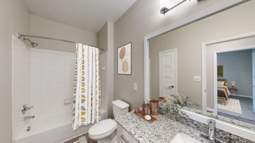 The Shores - Bathroom