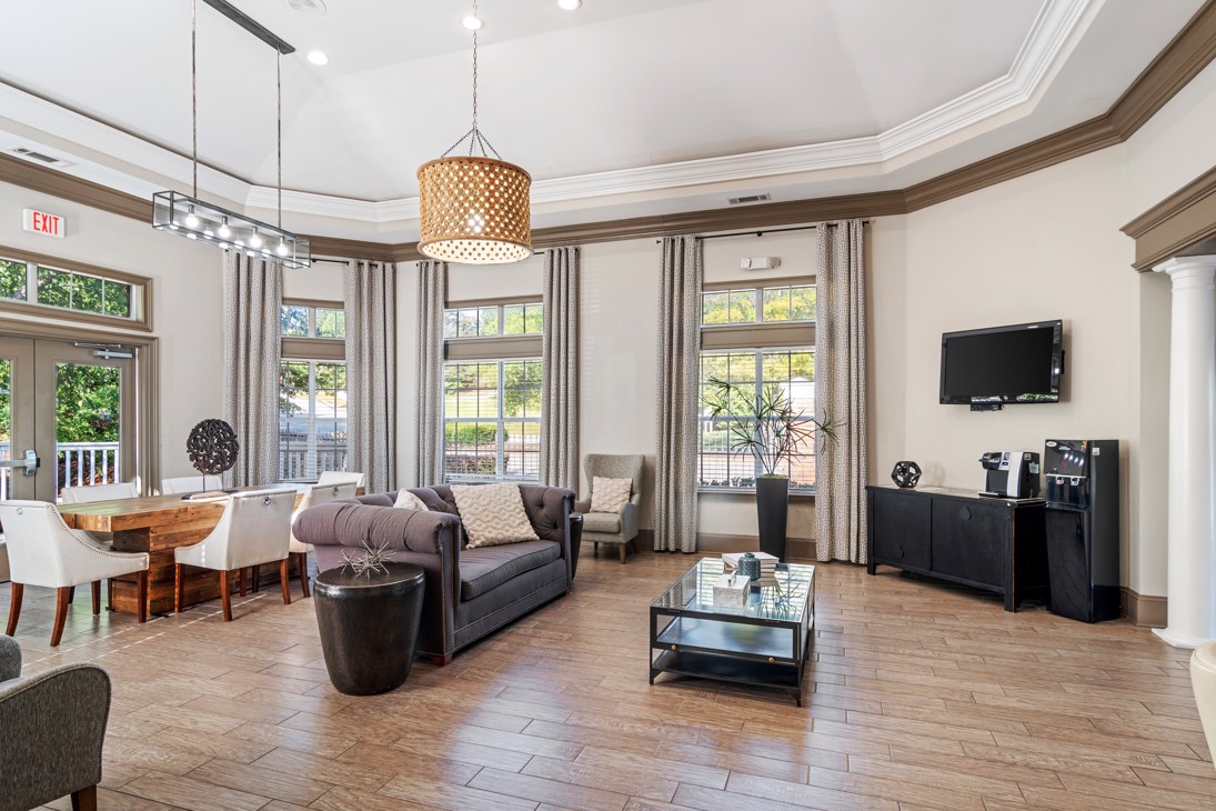 Jefferson at Perimeter Apartments Available in Dunwoody, GA