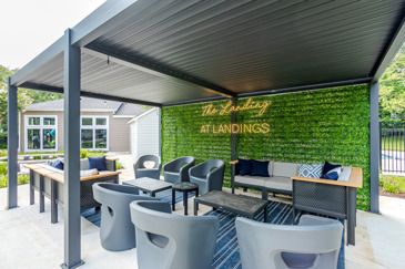The Landings of Brentwood - Outdoor Lounge