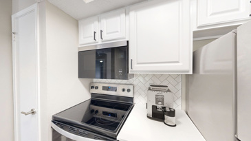 Vue at Knoll Trail - Kitchen
