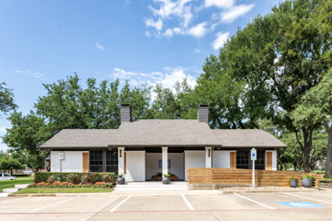 Fox Trails - Leasing Office
