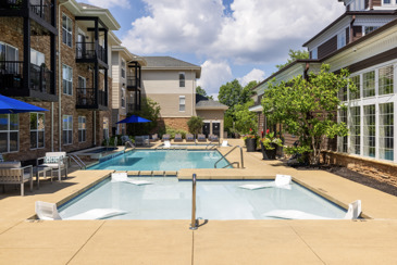 Pool and hot tub view at The Chelsea in Columbus, OH.