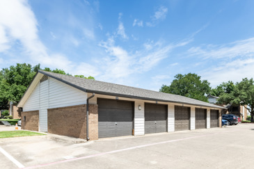 Fox Trails - Garage